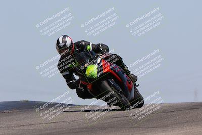 media/May-22-2023-Fastrack Riders (Mon) [[ae7626d9d8]]/Level 2/1230pm (Outside Grapevine)/